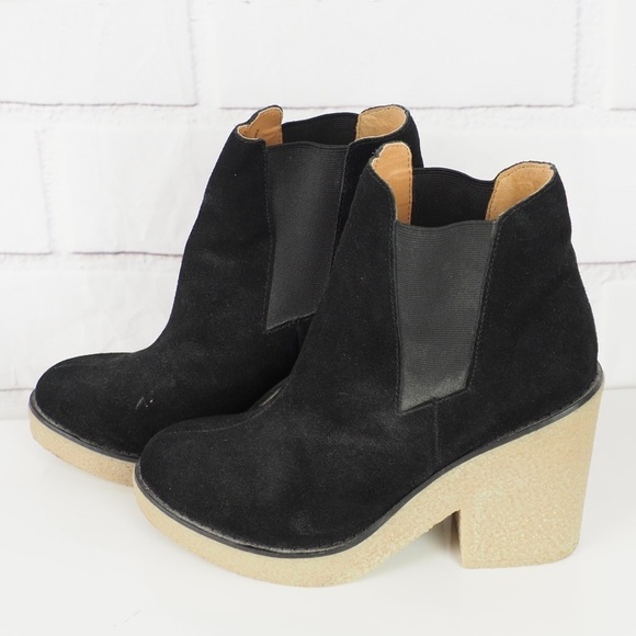 Urban Outfitter 7 Posey Gumsole black suede bootie - Picture 4 of 12